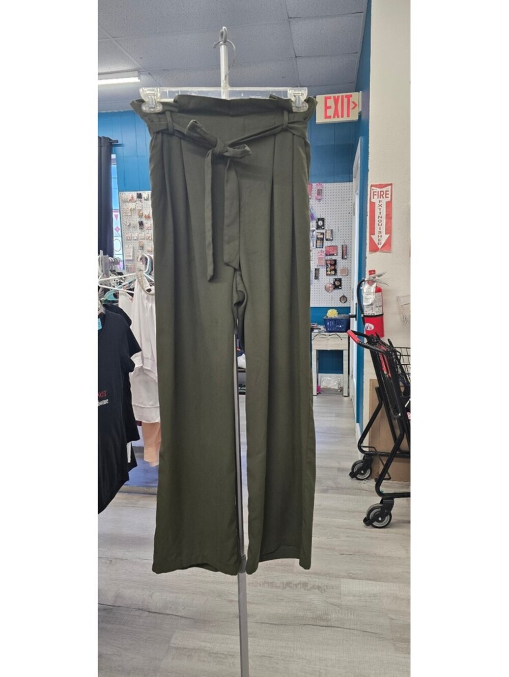 New Day Women’s Olive Green Paperbag-Waist Wide-Leg Pants – Size Medium